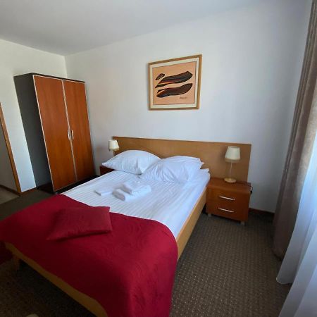 Aparthotel Obiekt "Czarny Rycerz" Jastrzębie Zdrój Exteriér fotografie