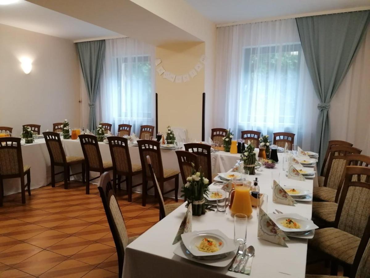 Aparthotel Obiekt "Czarny Rycerz" Jastrzębie Zdrój Exteriér fotografie