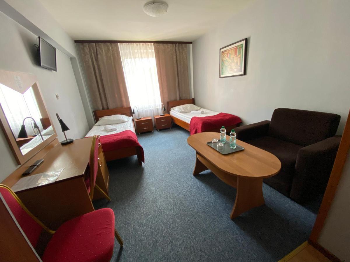 Aparthotel Obiekt "Czarny Rycerz" Jastrzębie Zdrój Exteriér fotografie